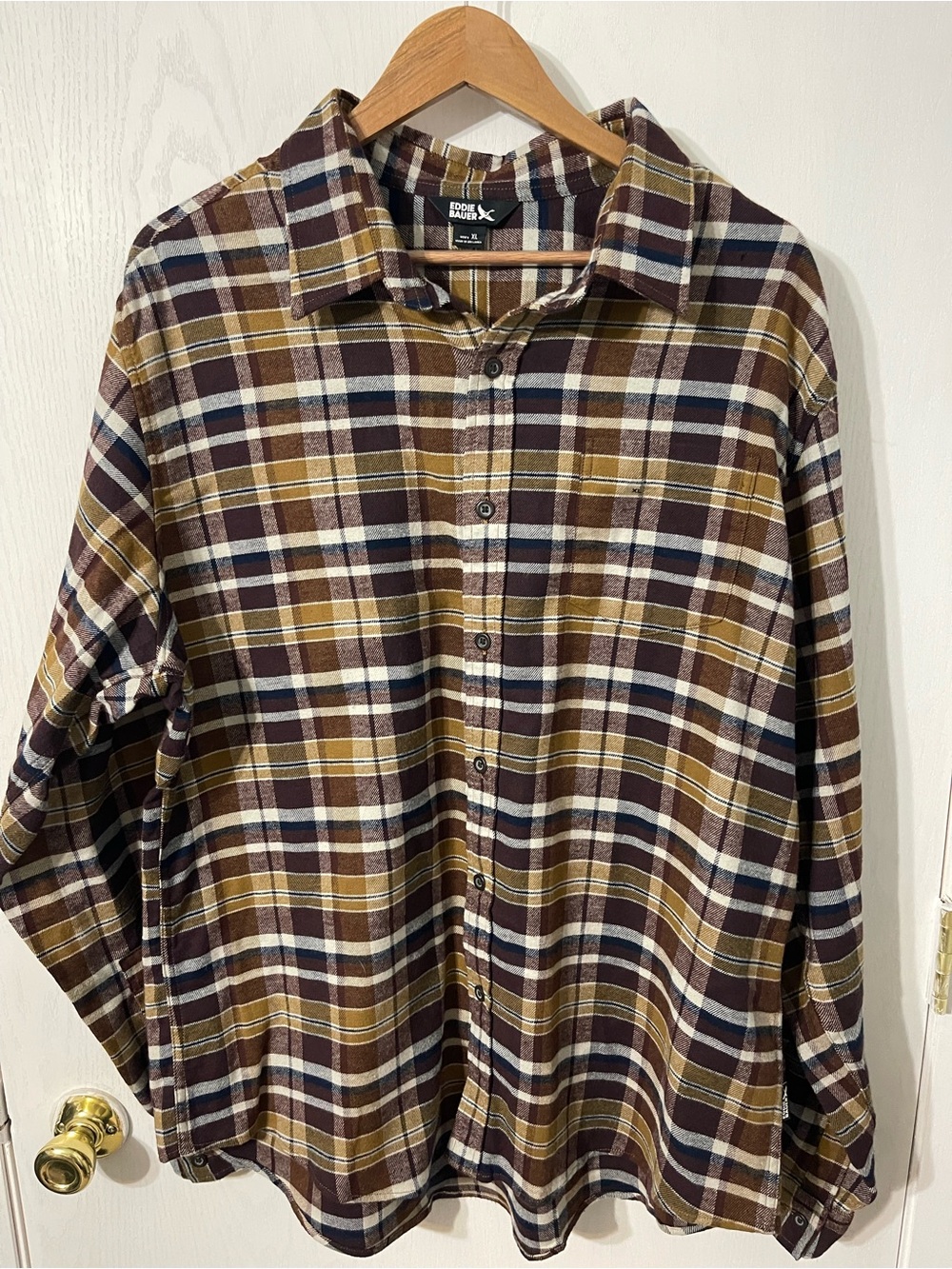 Eddie Bauer Men’s XL Brown Plaid Button-Up Flannel Shirt